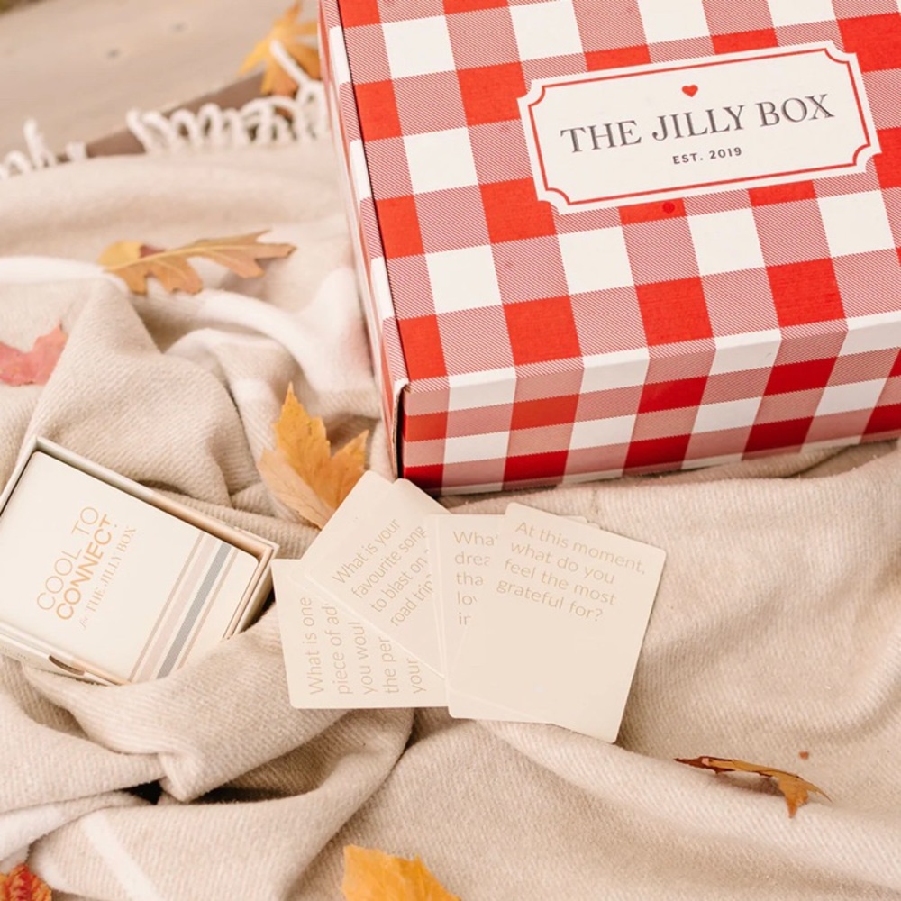 Cool to Connect: Jilly Box Fall 2022 edition